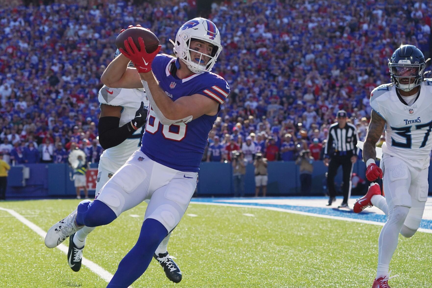 Bills Titans third